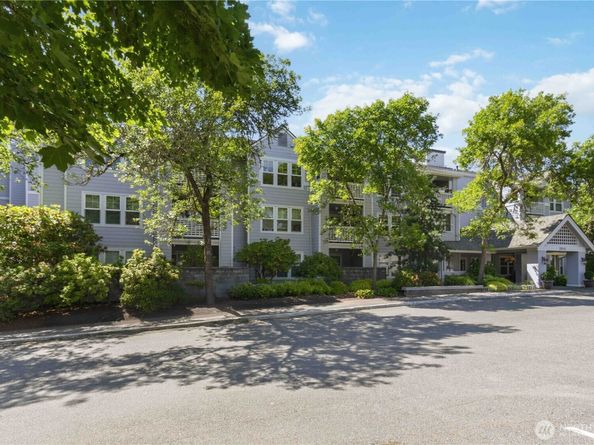 3941 226th Place SE 103, Issaquah WA 98029