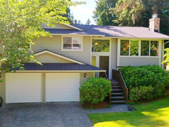 19719 41st Avenue NE, Lake Forest Park WA 98155