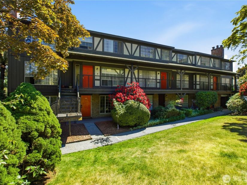 3425 S 176th Street 130, SeaTac WA 98188