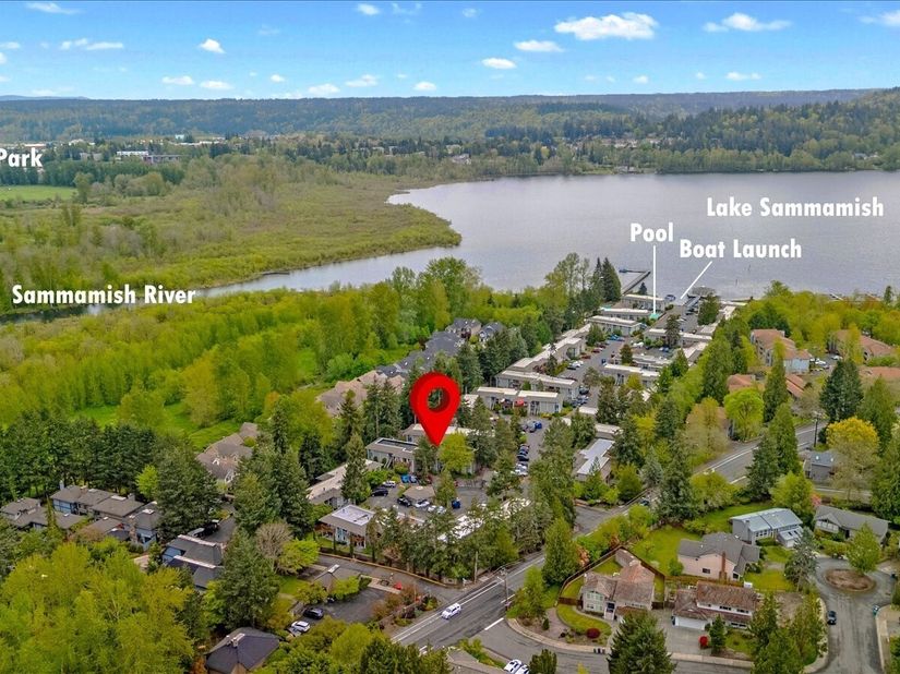 17110 NE 45th Street 30, Redmond WA 98052