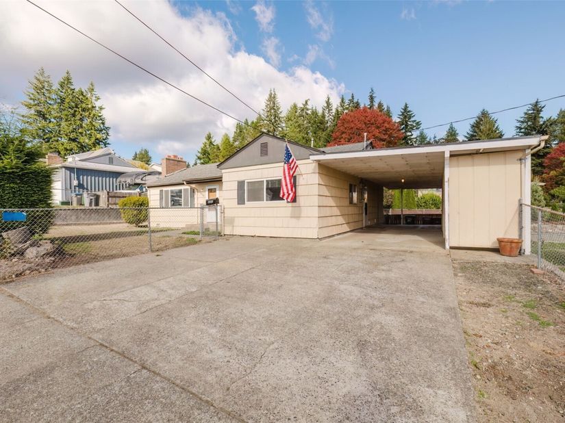 1924 NE Virginia Street, Bremerton WA 98310