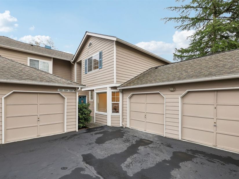 7226 NE 171st Lane, Kenmore WA 98028
