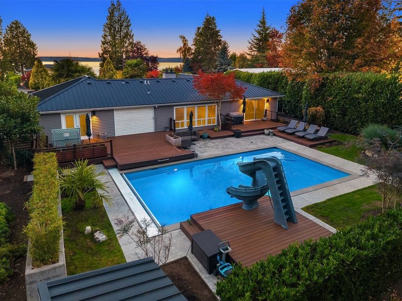 8712 Talbot Road, Edmonds WA 98026