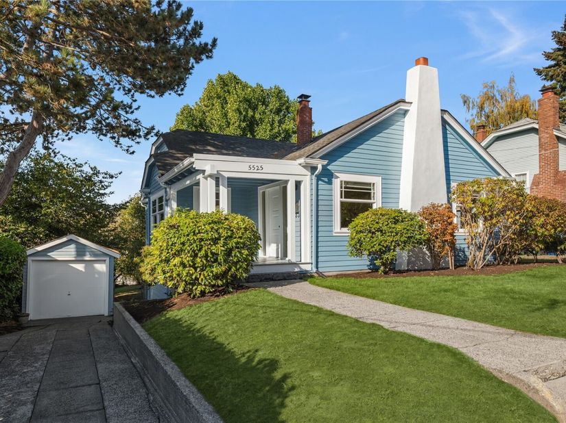 5525 30th Avenue NE, Seattle WA 98105