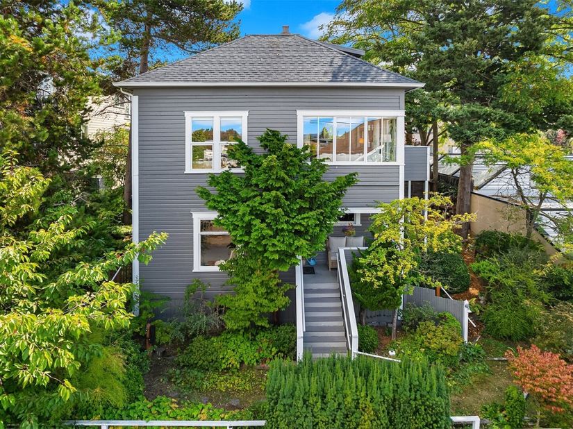 522 Dayton Street, Edmonds WA 98020