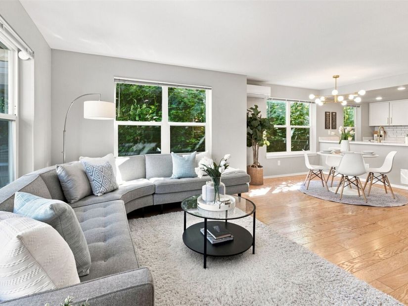 12506 26th Avenue NE A103, Seattle WA 98125