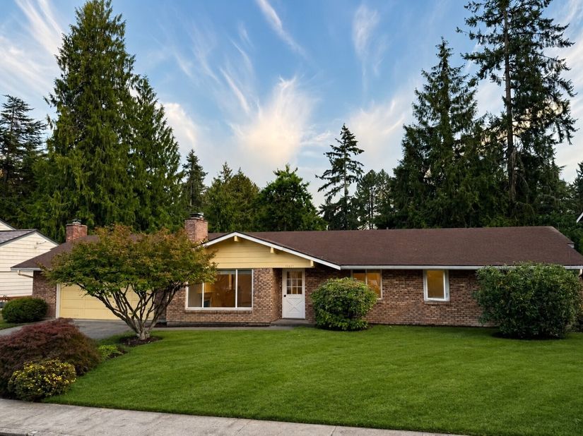17421 NE 11th Street, Bellevue WA 98008
