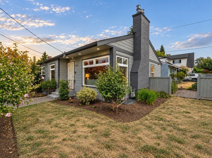 8804 5th Avenue NE, Seattle WA 98115