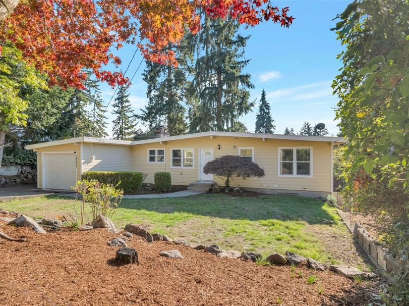 16237 SE 7th Street, Bellevue WA 98008