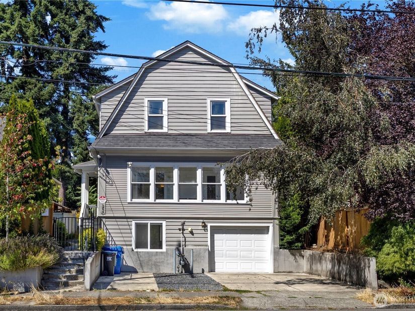 250 NE 50th Street, Seattle WA 98105