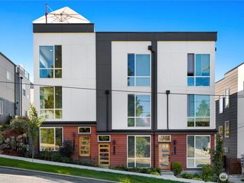 2909 S Dearborn