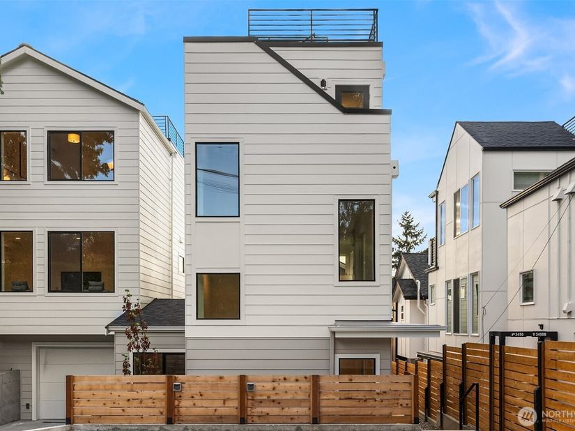 3446 13th Avenue W B, Seattle WA 98119