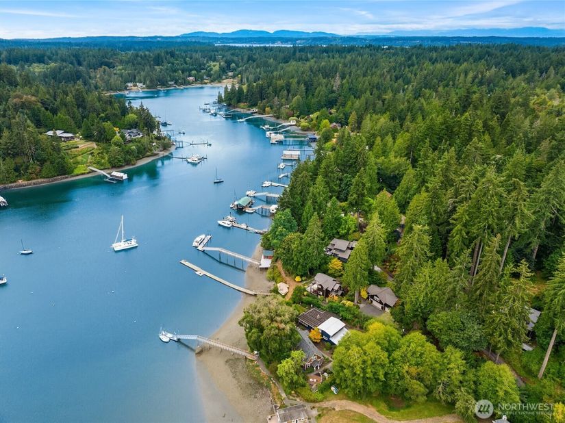 15122 & 15128 NE Anna Vera Lane, Bainbridge Island WA 98110