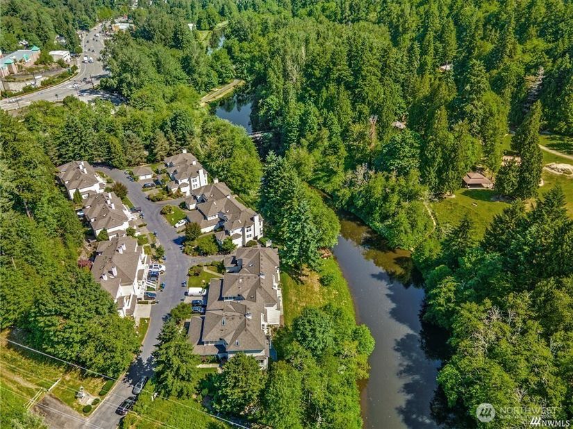 9821 NE Riverbend Drive C 102, Bothell WA 98011