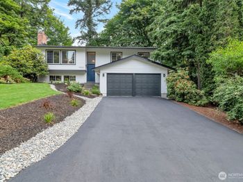 10520 NE 136th Place