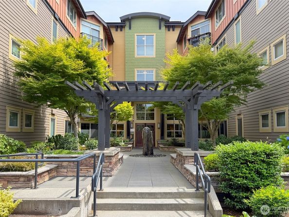 15700 116th Avenue NE 104, Bothell WA 98011