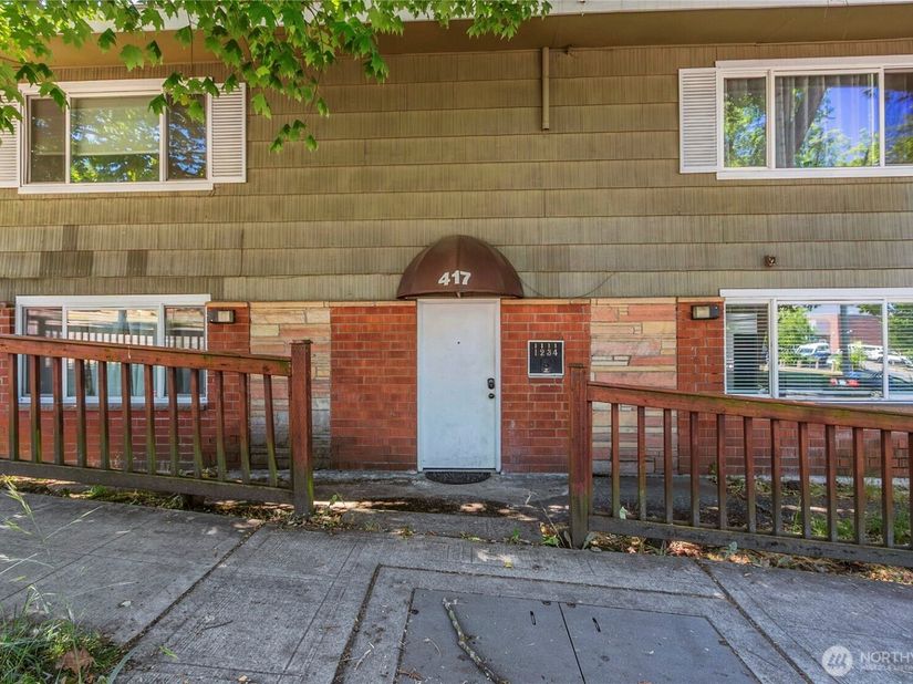 417 23rd Avenue 4, Seattle WA 98122