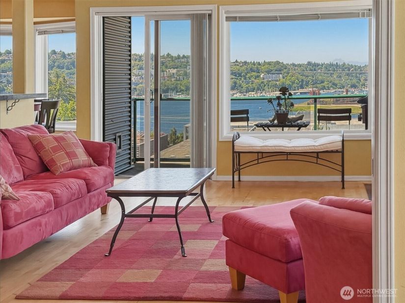 2713 Boylston Avenue E 201, Seattle WA 98102