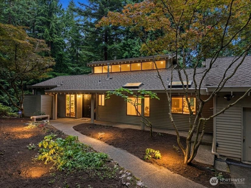 3518 129th Avenue NE, Bellevue WA 98005