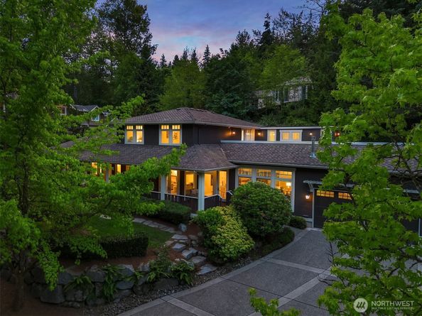 3811 97th Avenue NE, Kirkland WA 98033