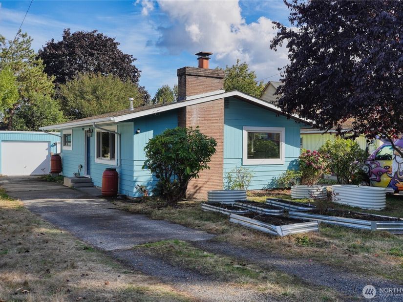 9016 12th Avenue NW, Seattle WA 98117