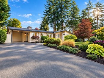 6633 NE Arrowhead Drive