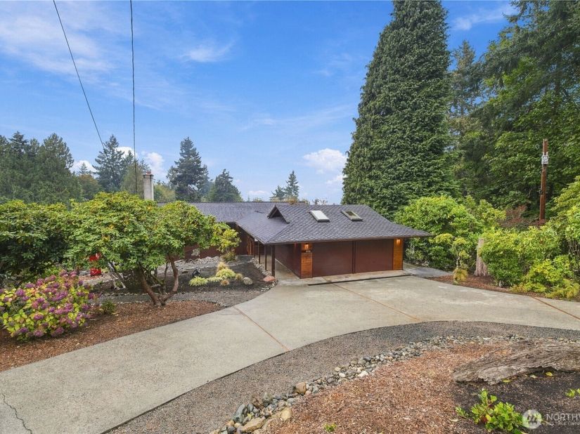 4106 Cliff Drive, Everett WA 98203