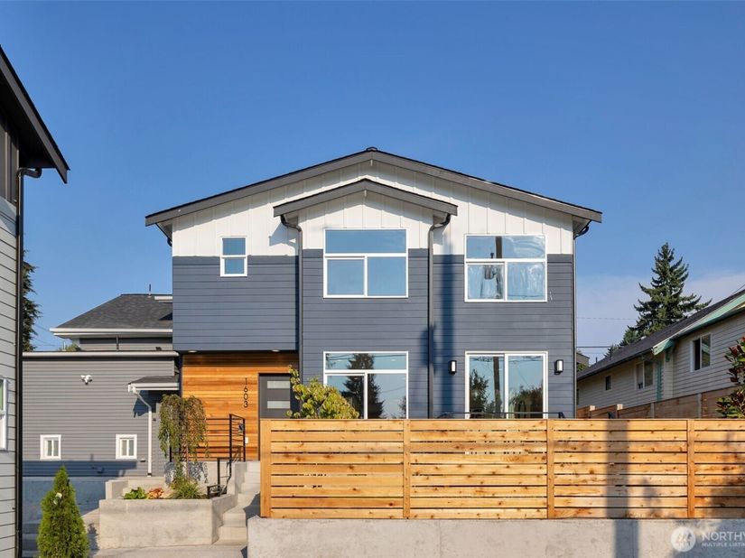 1603 SW Kenyon Street, Seattle WA 98106