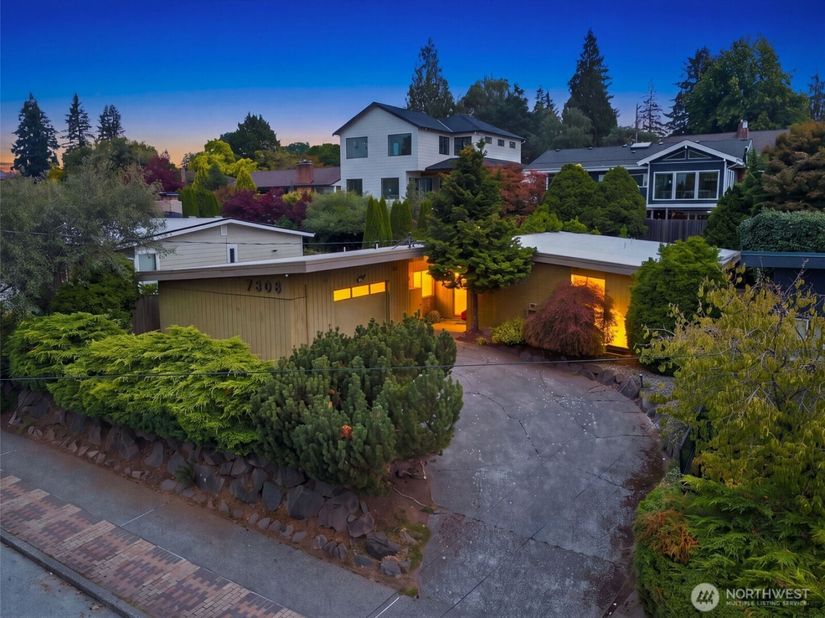 7308 45th Avenue NE, Seattle WA 98115