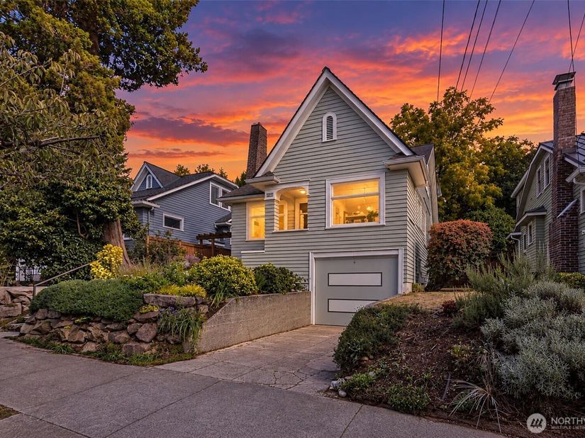6228 26th Avenue NE, Seattle WA 98115