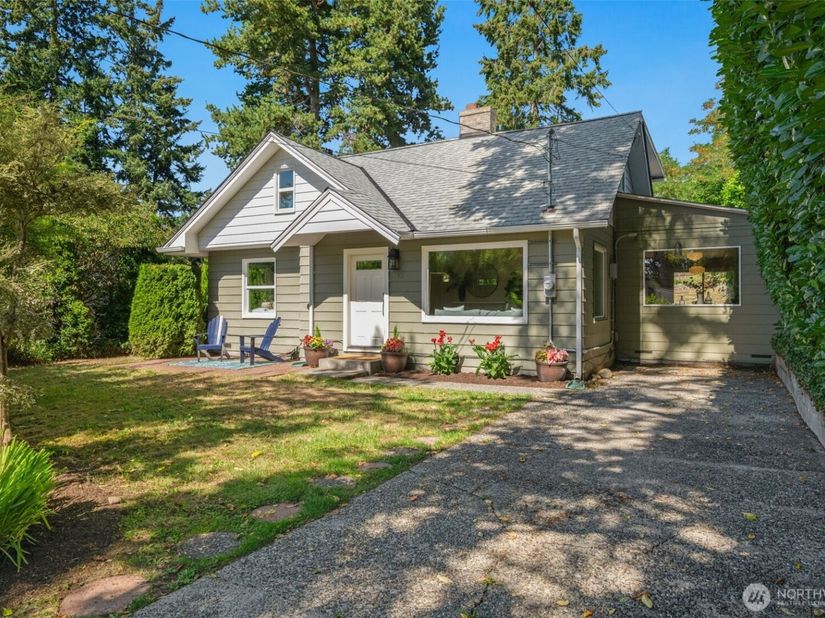 320 NE 156th Street, Shoreline WA 98155