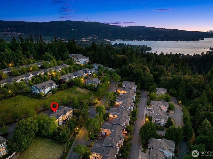 4510 226th Terrace SE 3007, Issaquah WA 98029