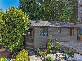 4011 SW Maryland Place