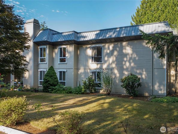 10221 NE 16th Street H7, Bellevue WA 98004