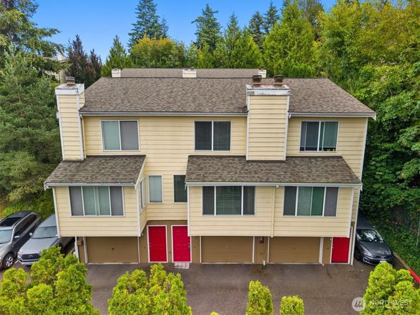 11802 98th Avenue NE B6, Kirkland WA 98034