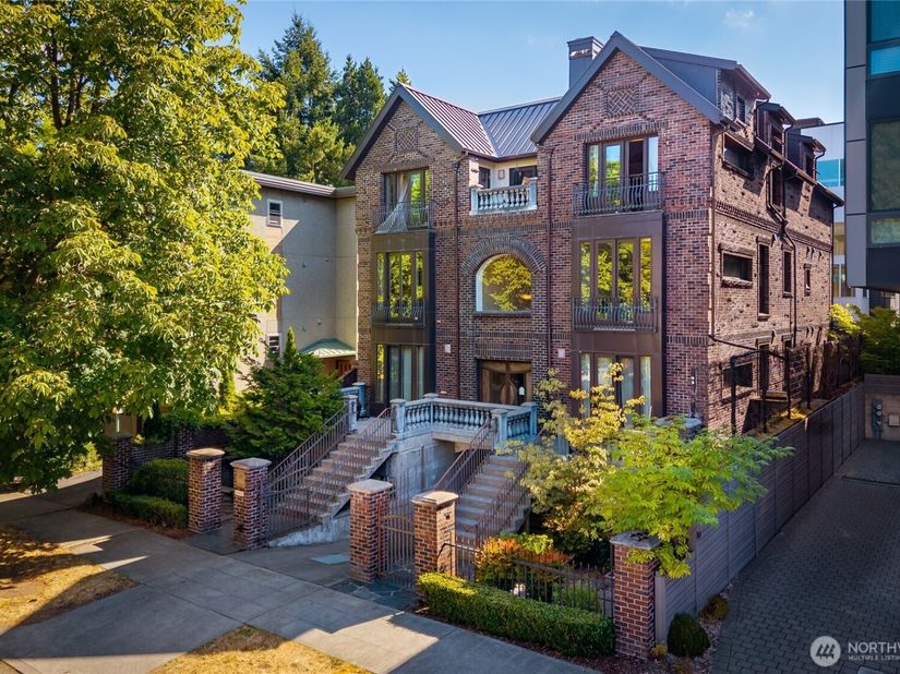 1122 Broadway E 301, Seattle WA 98102