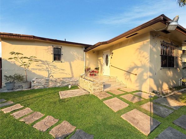 8891 SW 28th St, Miami FL 33165