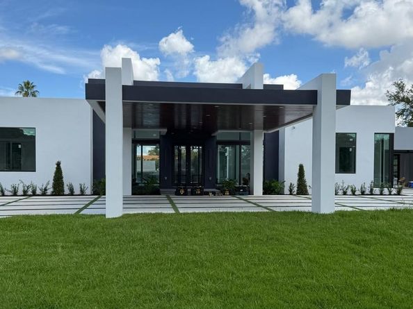 11481 SW 93 St, Miami FL 33176