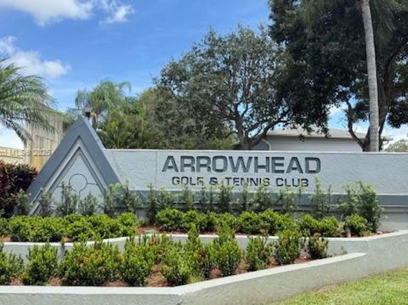 8040 SW 18th Pl 411, Davie FL 33324