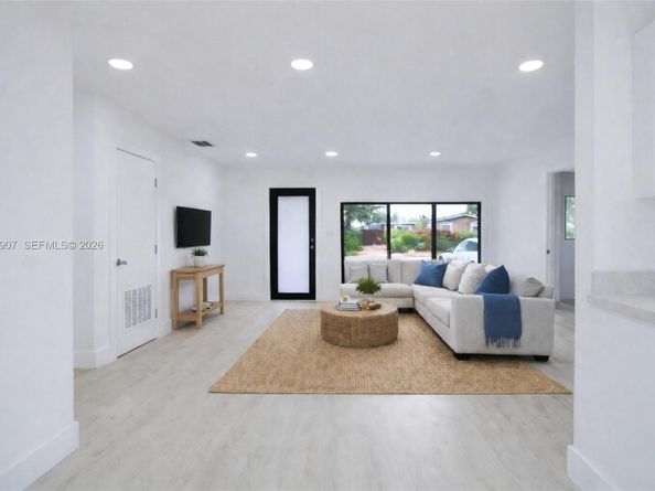 1640 NW 27th Ave, Fort Lauderdale FL 33311