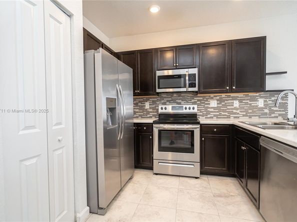 11374 SW 254th Ter, Homestead FL 33032