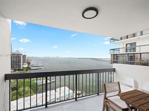 2333 Brickell Ave 1909, Miami FL 33129