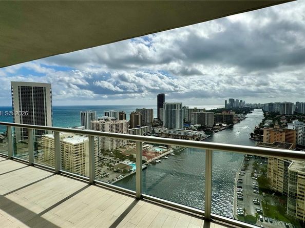 2600 E Hallandale Beach Blvd T3205, Hallandale Beach FL 33009