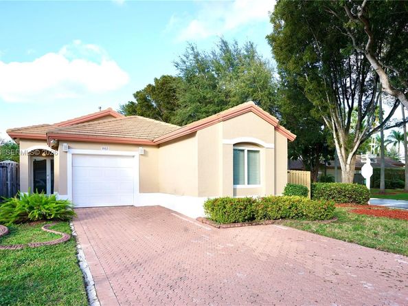 9913 NW 31st St, Doral FL 33172