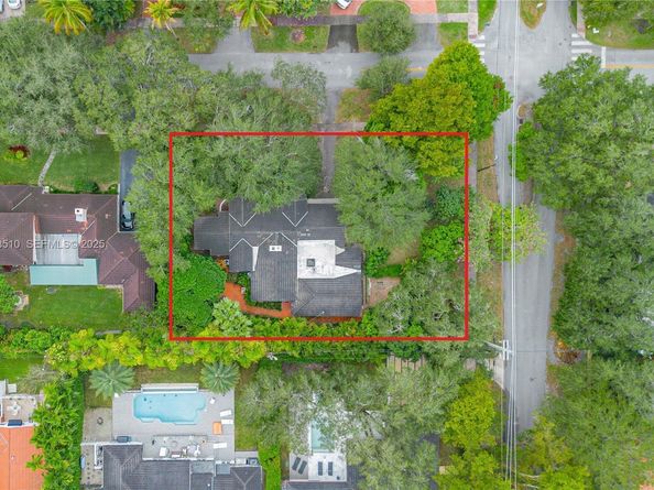 2607 N Greenway Dr, Coral Gables FL 33134