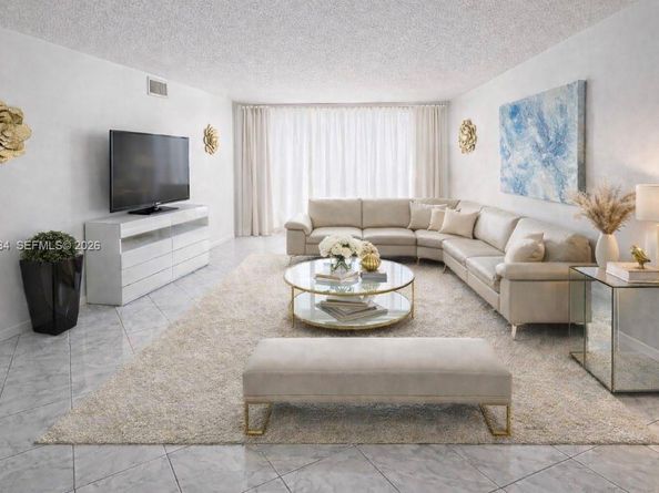 2101 Atlantic Shores Blvd 108, Hallandale Beach FL 33009
