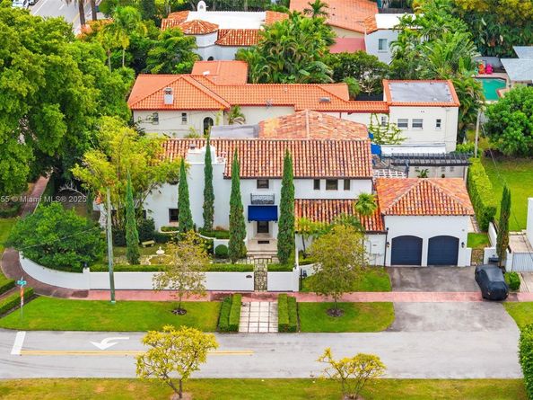 5860 Pine Tree Dr, Miami Beach FL 33140