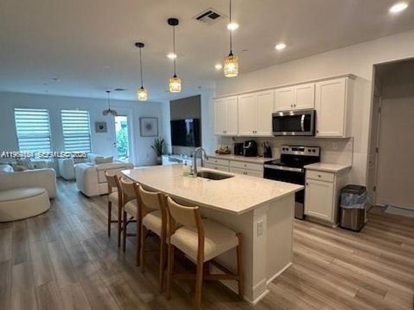 8352 NW 7th Pl, Plantation FL 33324