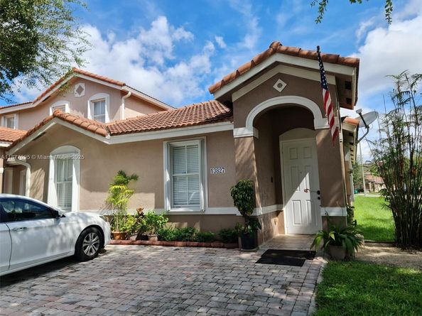 13827 SW 274th Ter, Homestead FL 33032