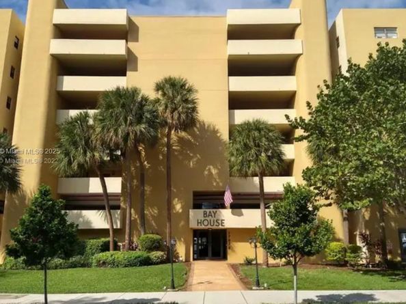 17878 N Bay Rd 507, Sunny Isles Beach FL 33160